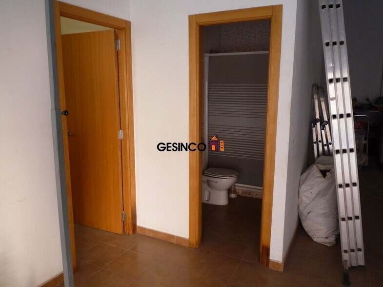Local commercial dans València, Valencia à vendre - Photo de l’immeuble – Image 3 sur 6