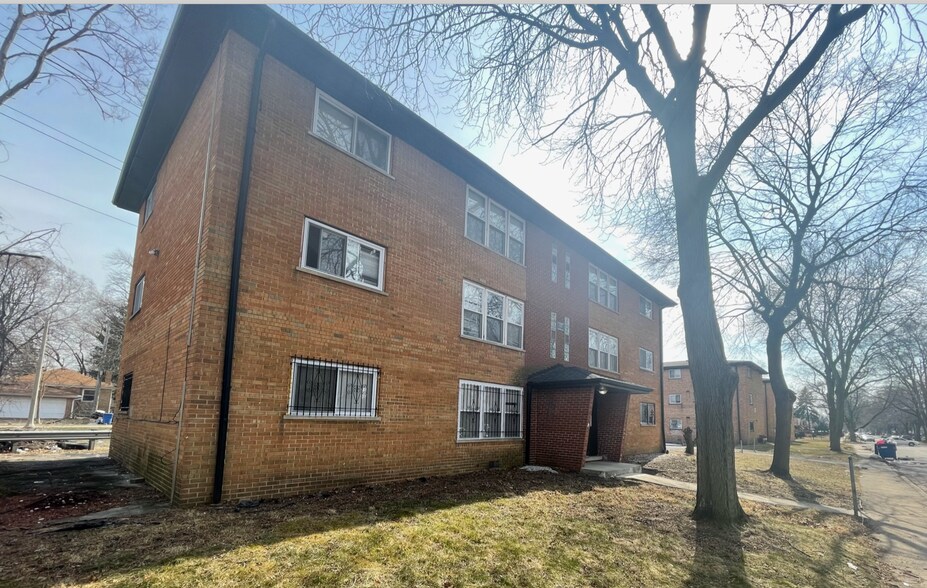 12333 S Lowe Ave, Chicago, IL à vendre - Photo de l’immeuble – Image 2 sur 13