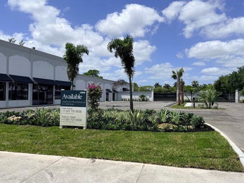 1195 S Congress Ave, West Palm Beach, FL à louer - Photo de l’immeuble – Image 3 sur 11