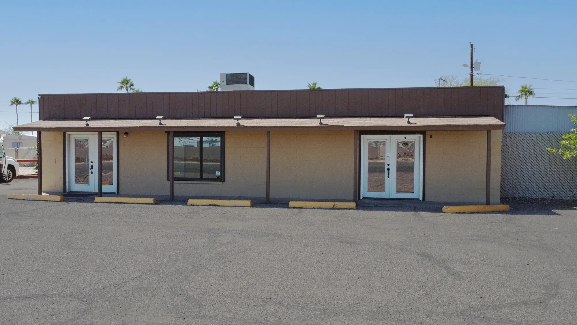 306 S Ironwood Dr, Apache Junction, AZ à louer Photo de l’immeuble– Image 1 sur 6