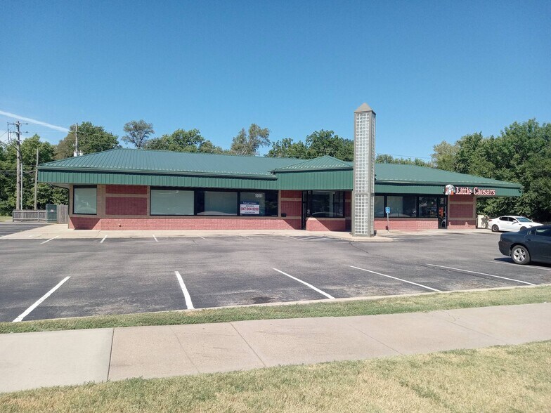 1001 N Main St, Newton, KS à louer - Photo de l’immeuble – Image 3 sur 7