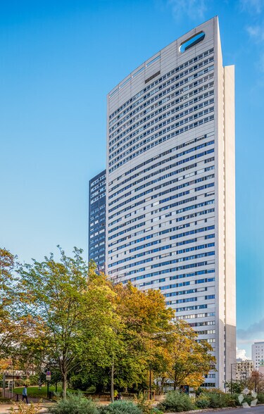 20 Ter Rue De Bezons, Courbevoie à louer - Photo de l’immeuble – Image 3 sur 4