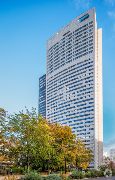 Bureau dans Courbevoie à vendre - Photo de l’immeuble – Image 3 sur 6