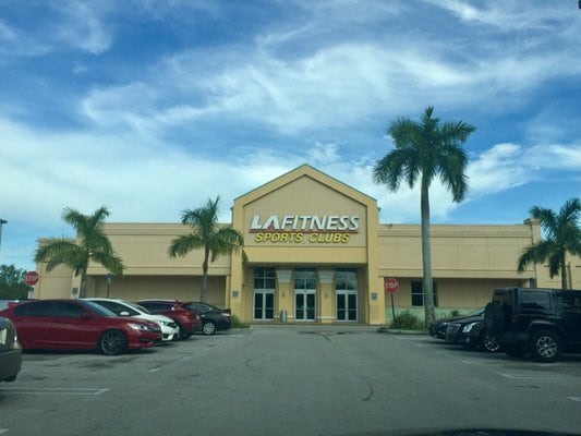 16051 S Dixie Hwy, Miami, FL à louer Photo intérieure– Image 1 sur 7