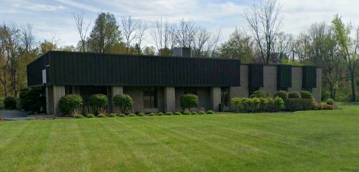 1 Indian Ln E, Towaco, NJ à louer Photo de l’immeuble– Image 1 sur 5