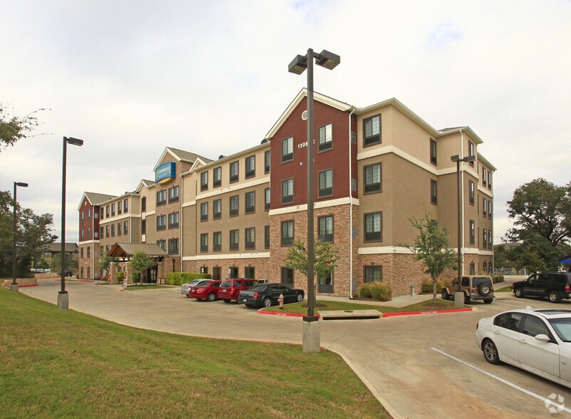 13087 Research Blvd, Austin, TX à vendre - Photo de l’immeuble – Image 3 sur 18