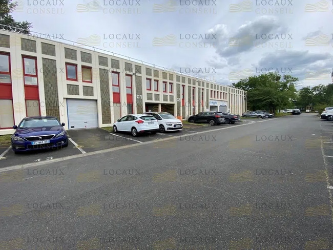 Plus de détails pour 4 Avenue Du Gros Chene, Éragny - Local d'activités à louer