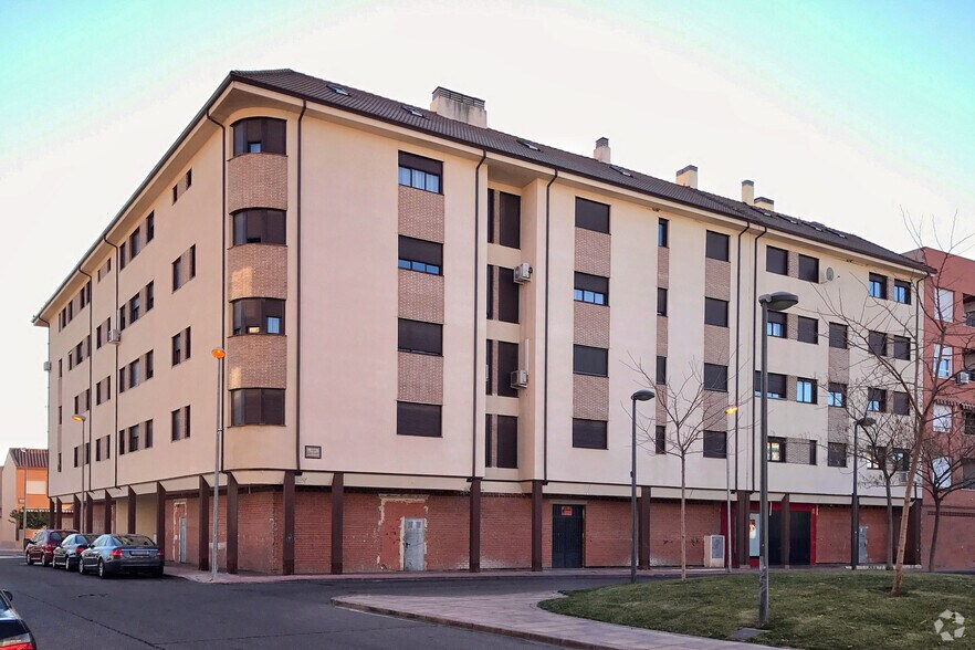 Immeuble residentiel dans Torrijos, Toledo à vendre - Photo principale – Image 1 sur 2