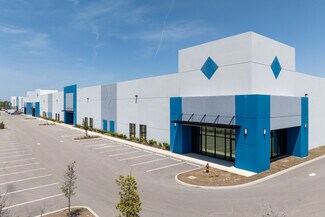 Plus de détails pour 16311 Domestic Ave, Fort Myers, FL - Industriel/Logistique à louer