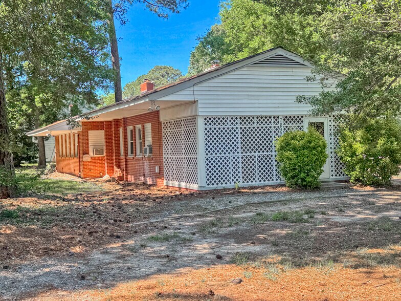 1500 Lafayette Rd, Gloucester Point, VA à vendre - Photo de l’immeuble – Image 3 sur 4