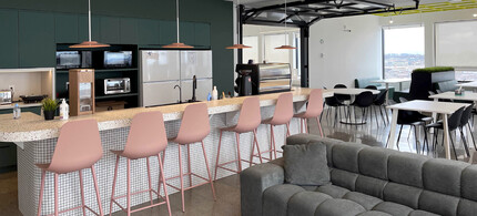 9300-9340 Boul Saint-Laurent, Montréal, QC à louer Photo intérieure– Image 2 sur 5