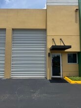 3190 S State Road 7, Miramar, FL à louer Photo de l’immeuble– Image 1 sur 4