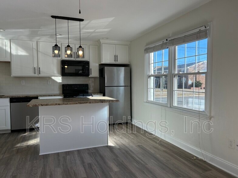 963 W Ocean View Ave, Norfolk, VA à vendre - Photo de l’immeuble – Image 2 sur 9