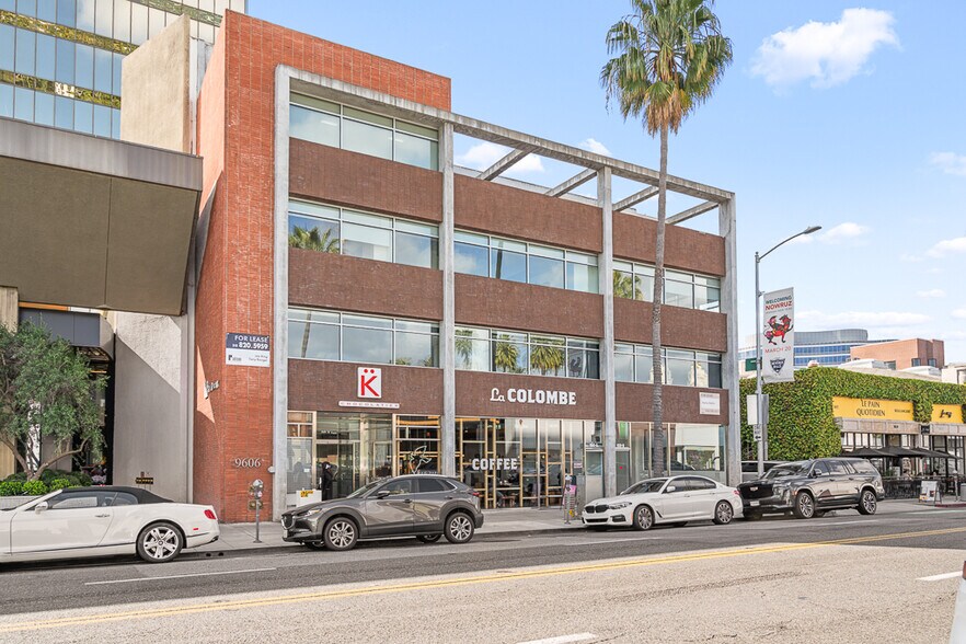 9606 S Santa Monica Blvd, Beverly Hills, CA à louer - Photo de l’immeuble – Image 2 sur 24