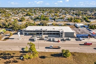 Plus de détails pour 3596 Tamiami Trl, Port Charlotte, FL - Bureau/Local commercial à louer