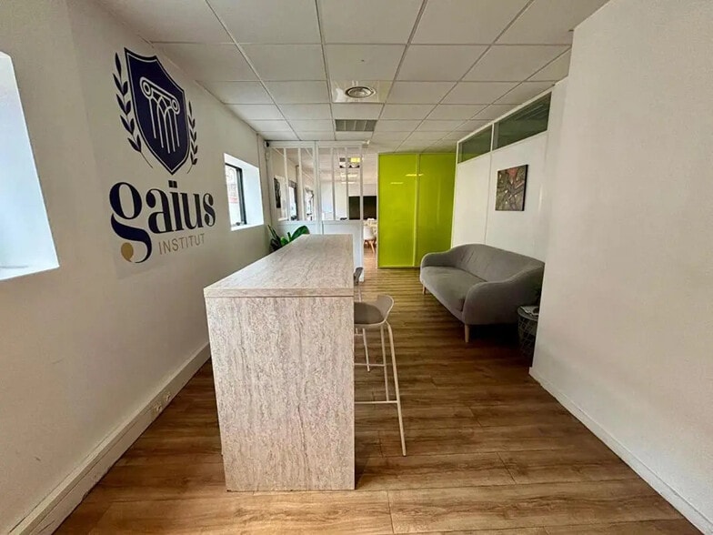 Bureau dans Lyon à vendre - Photo de l’immeuble – Image 2 sur 5