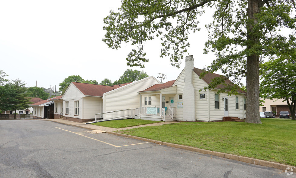 3210 Skipwith Rd, Richmond, VA à louer - Photo principale – Image 1 sur 4
