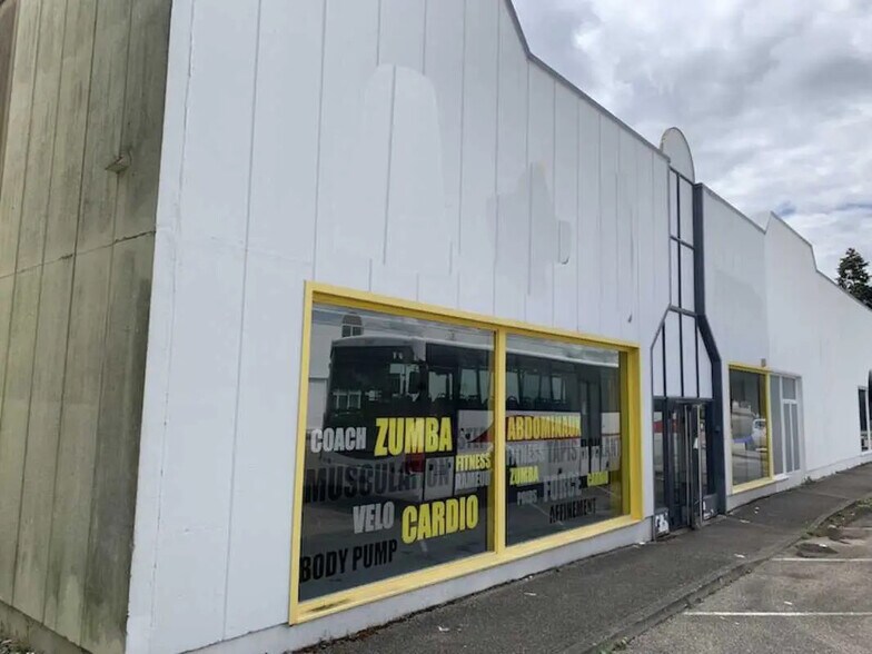 Local commercial dans Bourg-en-Bresse à louer - Photo de l’immeuble – Image 1 sur 5