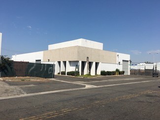 Plus de détails pour 14101-14105 Pontlavoy Ave, Santa Fe Springs, CA - Industriel/Logistique à louer