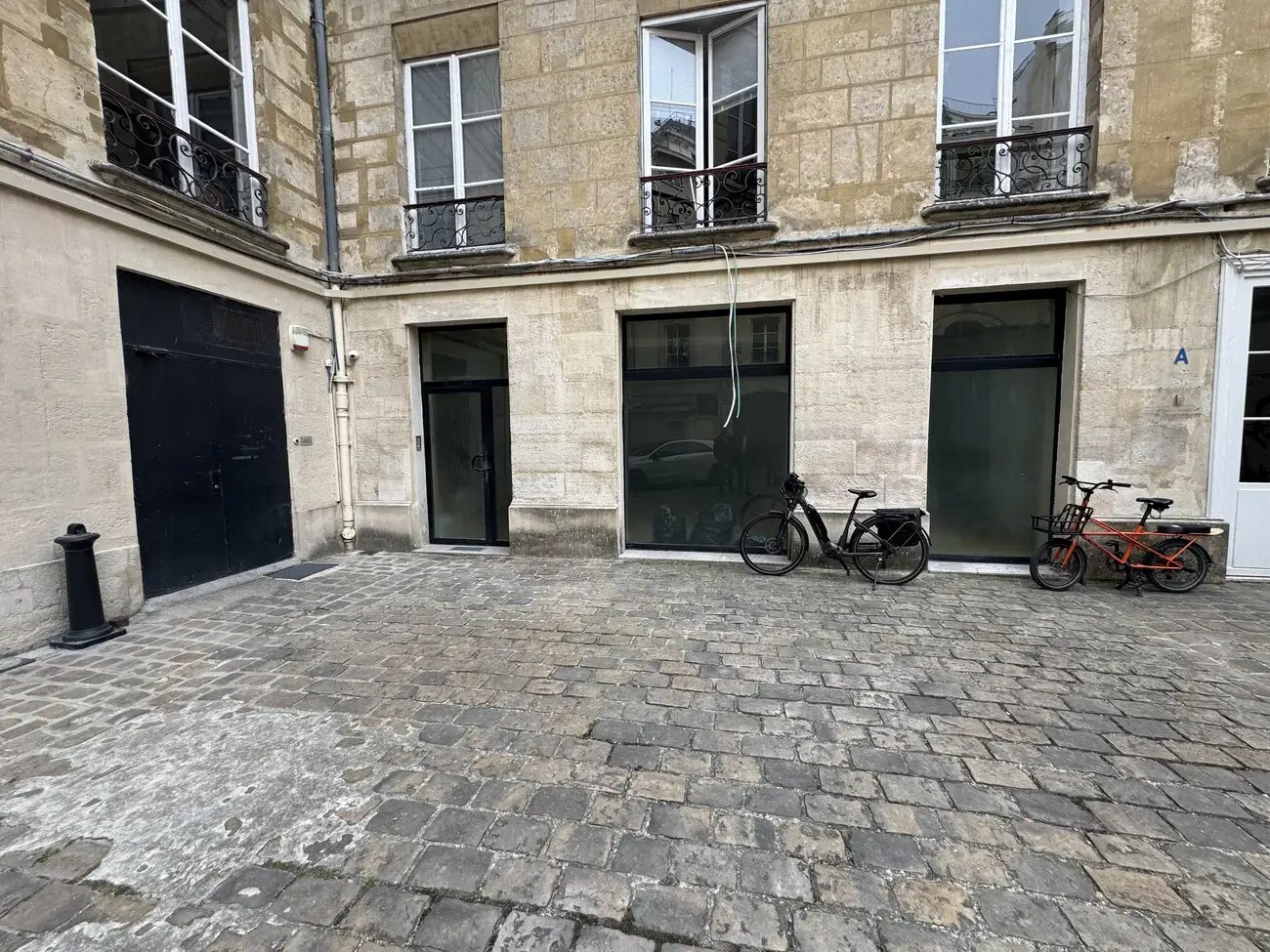Bureau dans Paris à louer Photo de l’immeuble– Image 1 sur 4