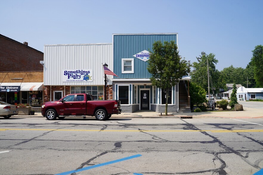 119 E Toledo St, Fremont, IN à vendre - Photo de l’immeuble – Image 3 sur 7