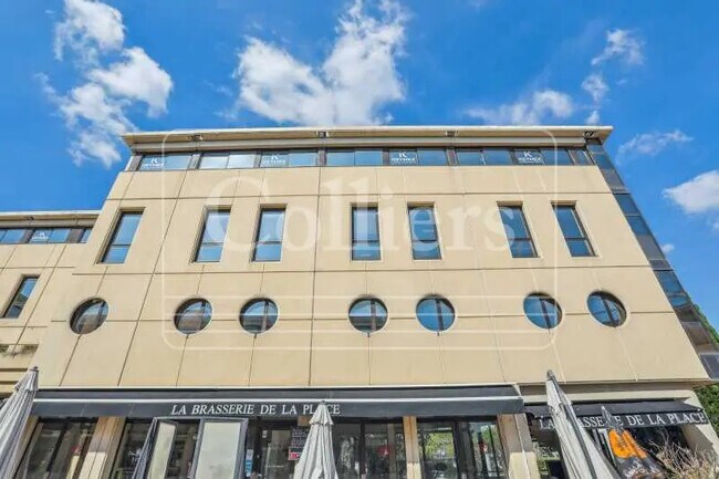 Plus de détails pour Bureau à vendre