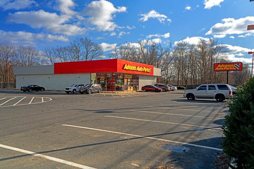 995 N Montello St, Brockton, MA à louer - Photo de l’immeuble – Image 3 sur 5