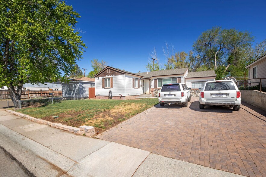 1745 W 12th St, Reno, NV à vendre - Photo principale – Image 1 sur 1