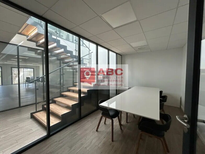 Bureau dans Lattes à louer - Photo de l’immeuble – Image 3 sur 8