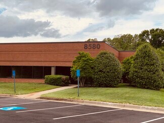 Plus de détails pour 8580 Cinder Bed Rd, Lorton, VA - Local d'activités à louer