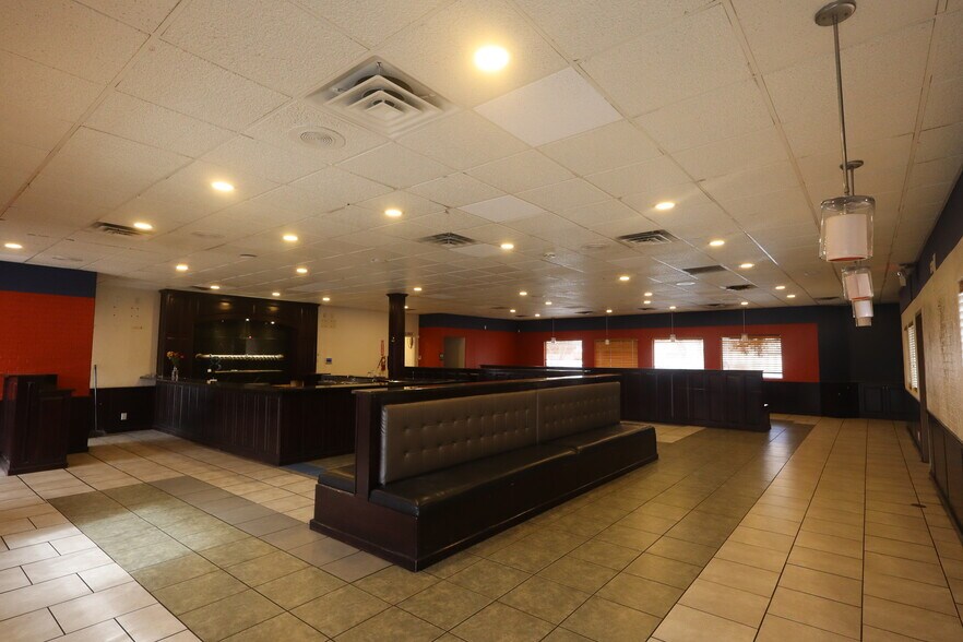 4243 Montgomery Blvd NE, Albuquerque, NM à louer - Photo de l’immeuble – Image 2 sur 14