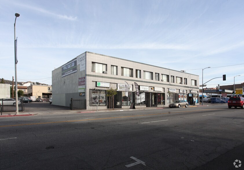 5001-5005 Hollywood Blvd, Los Angeles, CA à louer - Photo de l’immeuble – Image 2 sur 3
