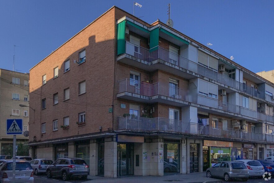 Plaza San Pedro Y San Pablo, 9, Coslada, Madrid à louer - Photo de l’immeuble – Image 2 sur 2