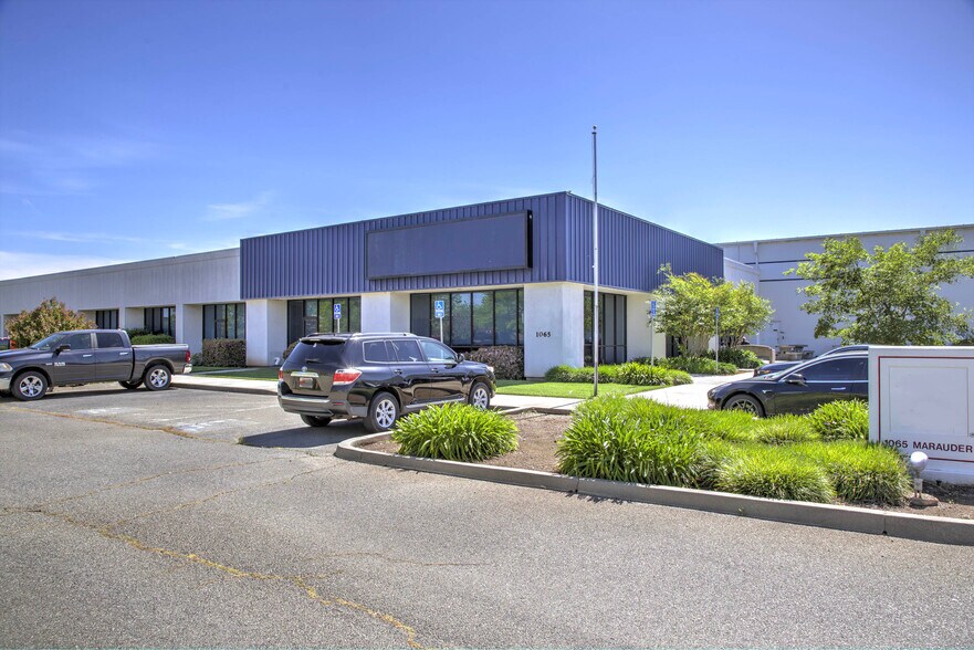 1065 Marauder St, Chico, CA à louer - Photo de l’immeuble – Image 3 sur 89