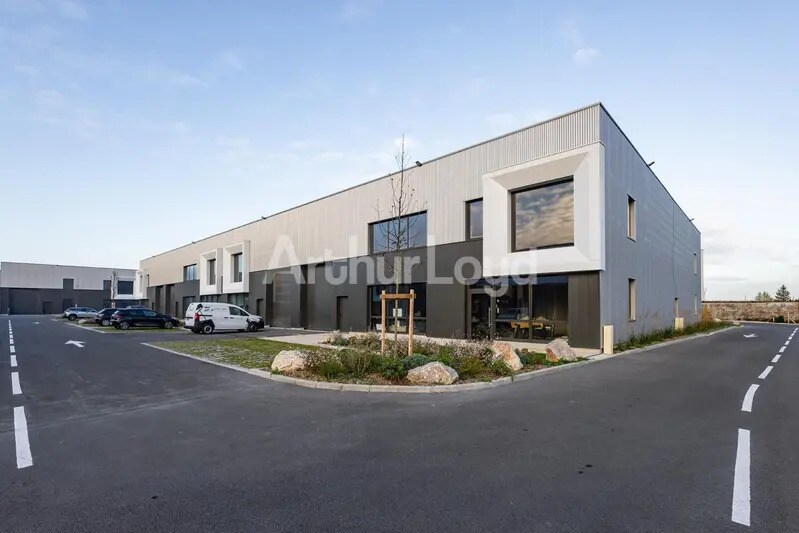 Local d'activités dans Quesnoy-sur-Deûle à vendre Photo de l’immeuble– Image 1 sur 6