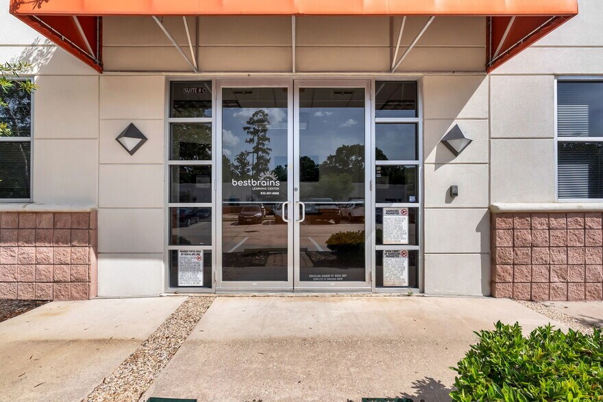 6707 Sterling Ridge Dr, The Woodlands, TX à louer - Photo de l’immeuble – Image 2 sur 14