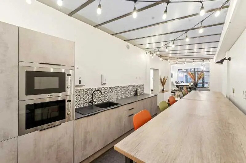 Bureau dans Paris à louer - Photo de l’immeuble – Image 3 sur 11