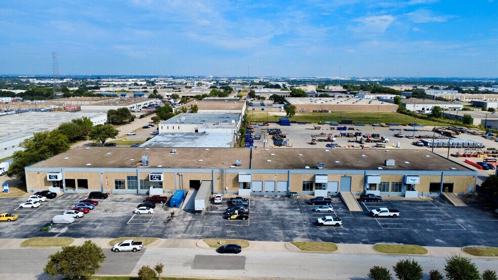 3401-3411 Avenue D, Arlington, TX à louer - Photo de l’immeuble – Image 3 sur 8