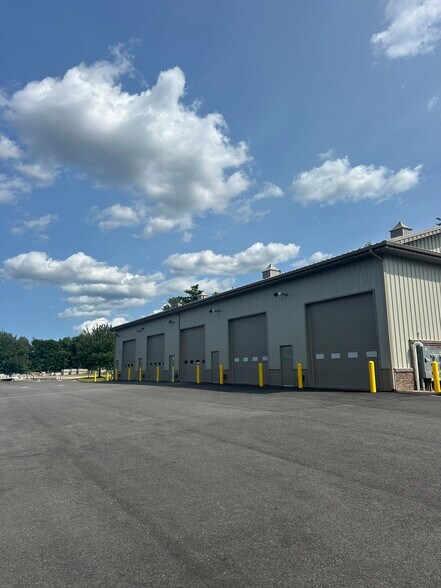 1A Marion Dr, Carver, MA à louer - Photo de l’immeuble – Image 2 sur 3