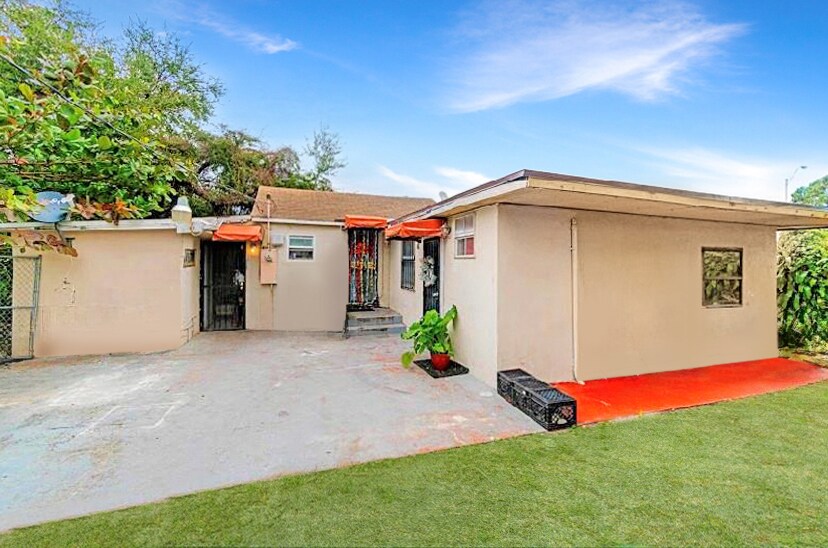 8125 NW 6th Ave, Miami, FL à vendre - Photo de l’immeuble – Image 3 sur 17