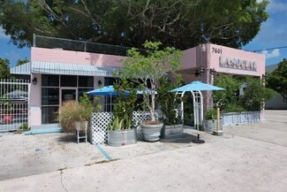 Plus de détails pour 615 NE 76th St, Miami, FL - Local commercial à vendre