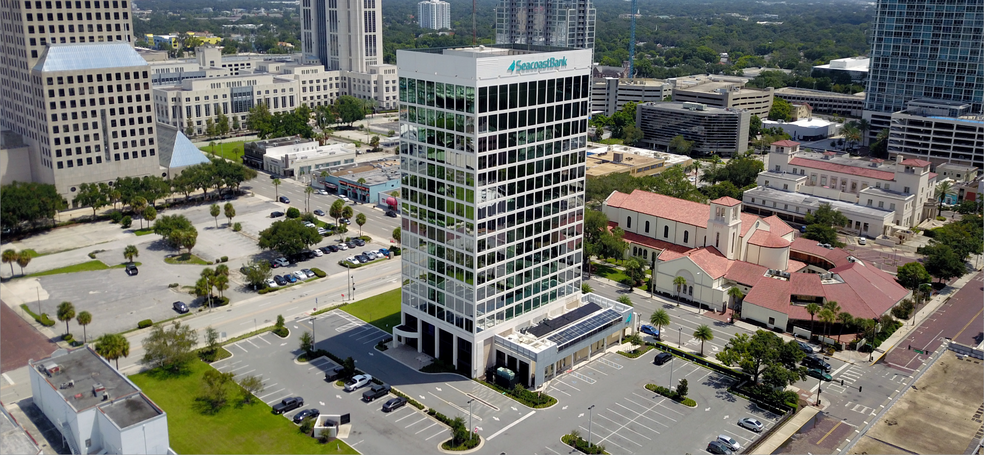 250 N Orange Ave, Orlando, FL à louer - Photo de l’immeuble – Image 1 sur 14