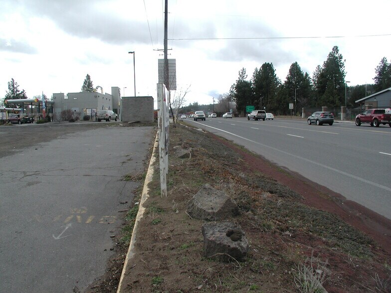 3650 N Highway 97, Bend, OR à vendre - Photo de l’immeuble – Image 2 sur 26