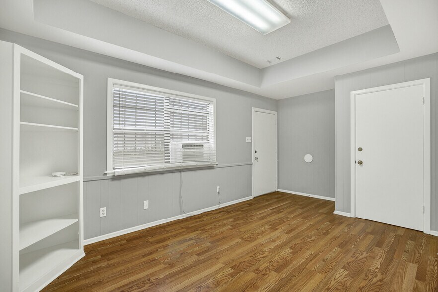 218 Deborah Dr, New Braunfels, TX à louer - Photo de l’immeuble – Image 2 sur 18