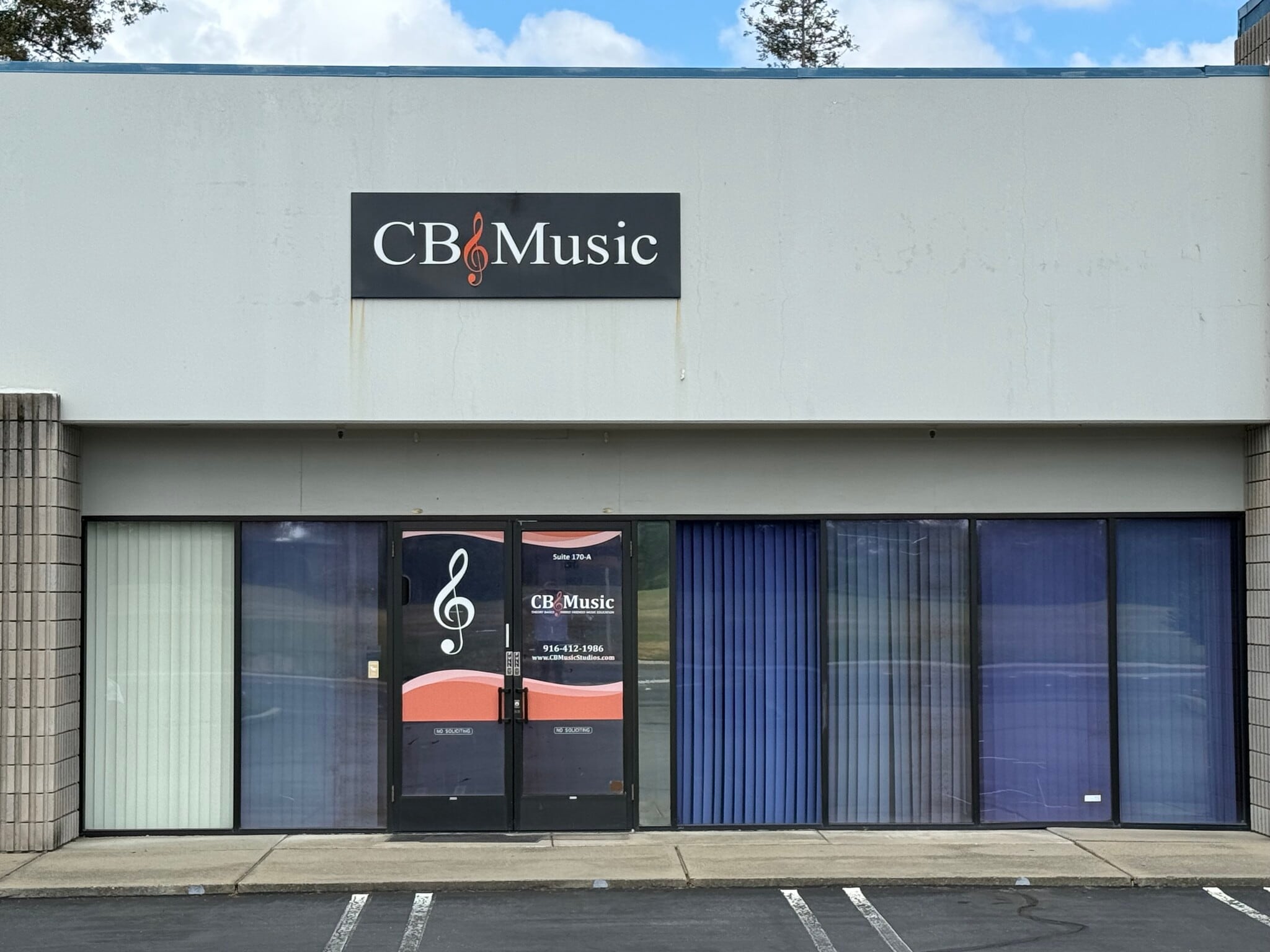 198 Cirby Way, Roseville, CA à louer Photo intérieure– Image 1 sur 20