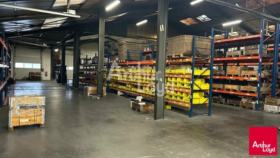 Local d’activités dans Meusnes à louer Photo intérieure– Image 1 sur 5