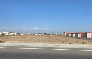 Plus de détails pour 1152 N Plaza Dr, Visalia, CA - Terrain à vendre