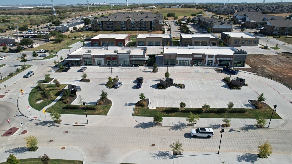 FM 156, Justin, TX à louer - Photo de l’immeuble – Image 2 sur 32