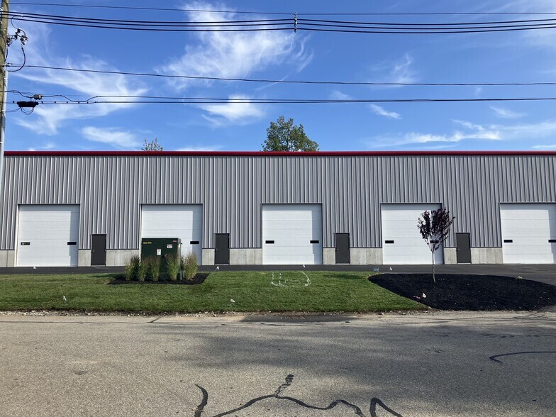 156 Hartwell St, West Boylston, MA à louer - Photo de l’immeuble – Image 2 sur 6