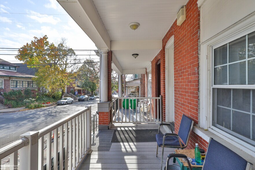22 S 13th St, Allentown, PA à vendre - Photo de l’immeuble – Image 3 sur 17